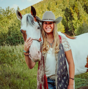 Meet your Posher, Leah